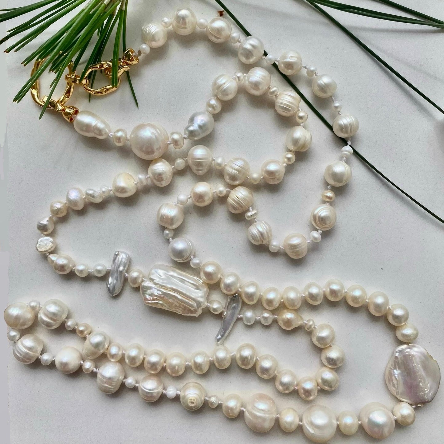 Sautoir perles blanches