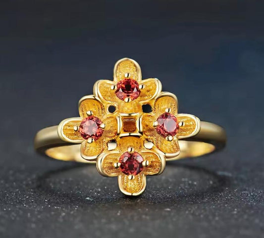 Bague Rouge en Fleurs